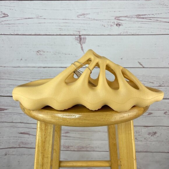 Adidas Yeezy 450 Slide Cream GZ9864 Men's Sandal Slip On Casual‎ Size 8 - Picture 2 of 9